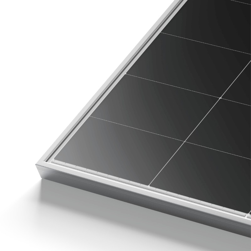 Двусторонняя солнечная панель WERAN 640-670 Вт HPBC 2.0 — OEM-фотомодуль с задним контактом и двойным стеклом для коммунальных предприятий и проектов EPC